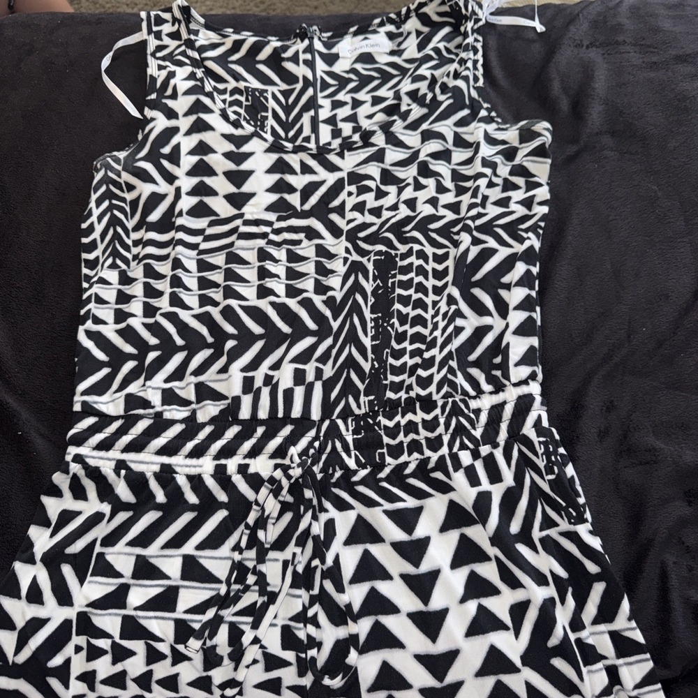 Calvin Klein Black & White‎ Abstract Print Jumpsuit Sleeveless Size 10